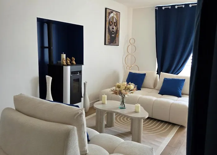 Love hotel Afterclose Le11 *